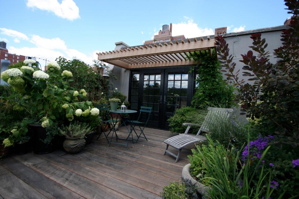 Brook Landscape Press HGTV Rooftop Dining Nook