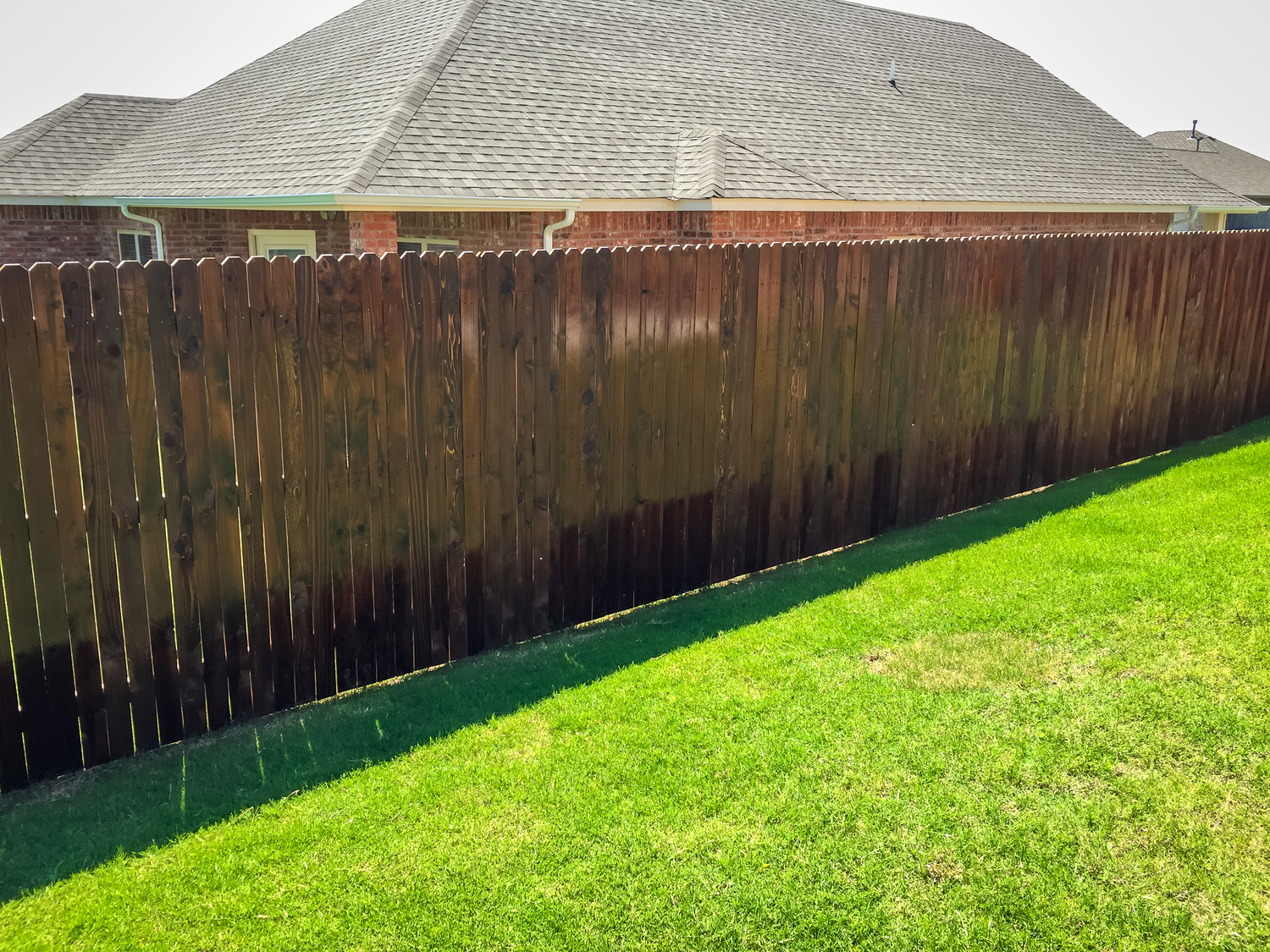 custom-stain-fence-gate-redriverfence-5.jpg