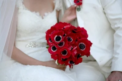 Pretty-in-red.jpg
