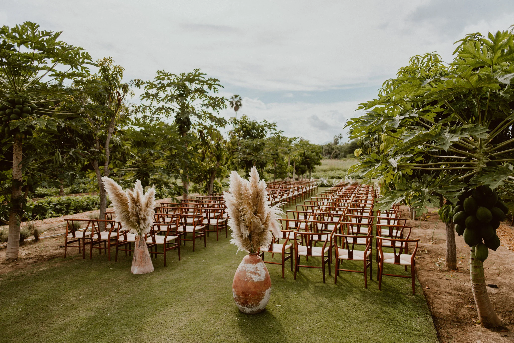 Photography: Ana and Jerome Venue: Flora Farms Decor and Florals: Florenta