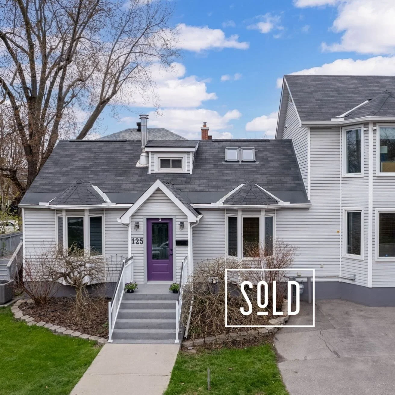 Congratulations to my sellers on the sale of your home 🎉

Thank you for working so hard at decluttering (pre-packing), painting, updating light fixtures, and preparing your home for market, the results are in - SOLD! 👌🏼 

#downsizing #rightsizingy