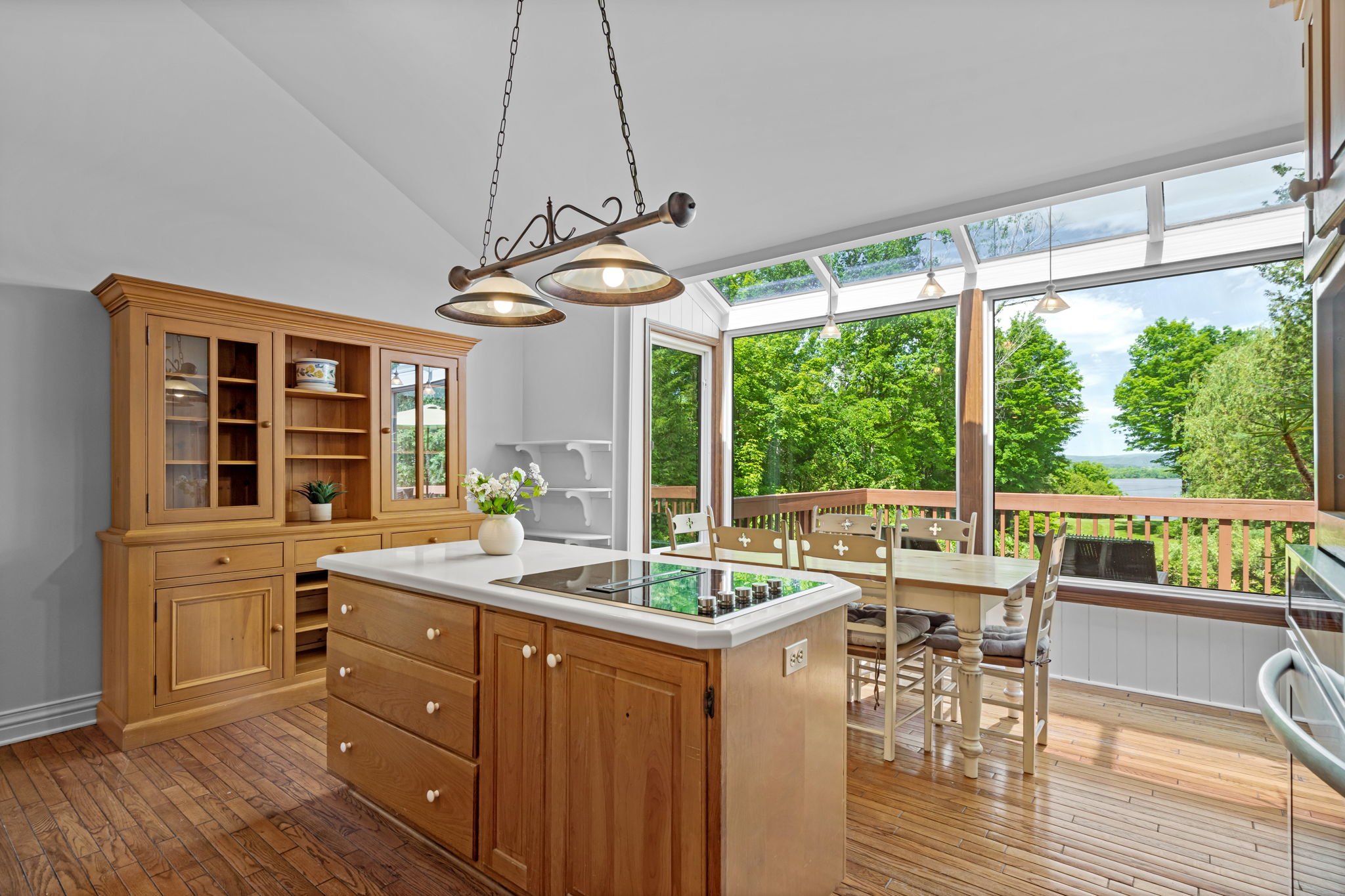 19-web-or-mls-5468-torbolton-ridge-rd.jpg