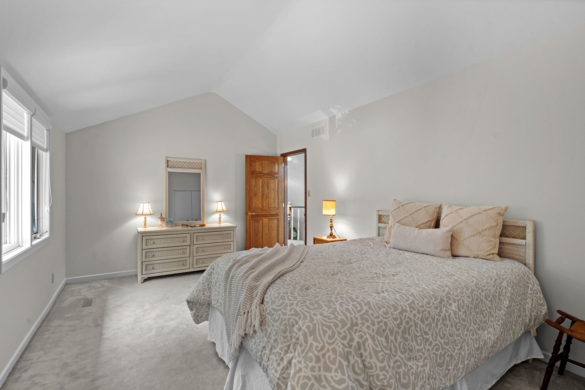 37-web-or-mls-5468-torbolton-ridge-rd.jpg