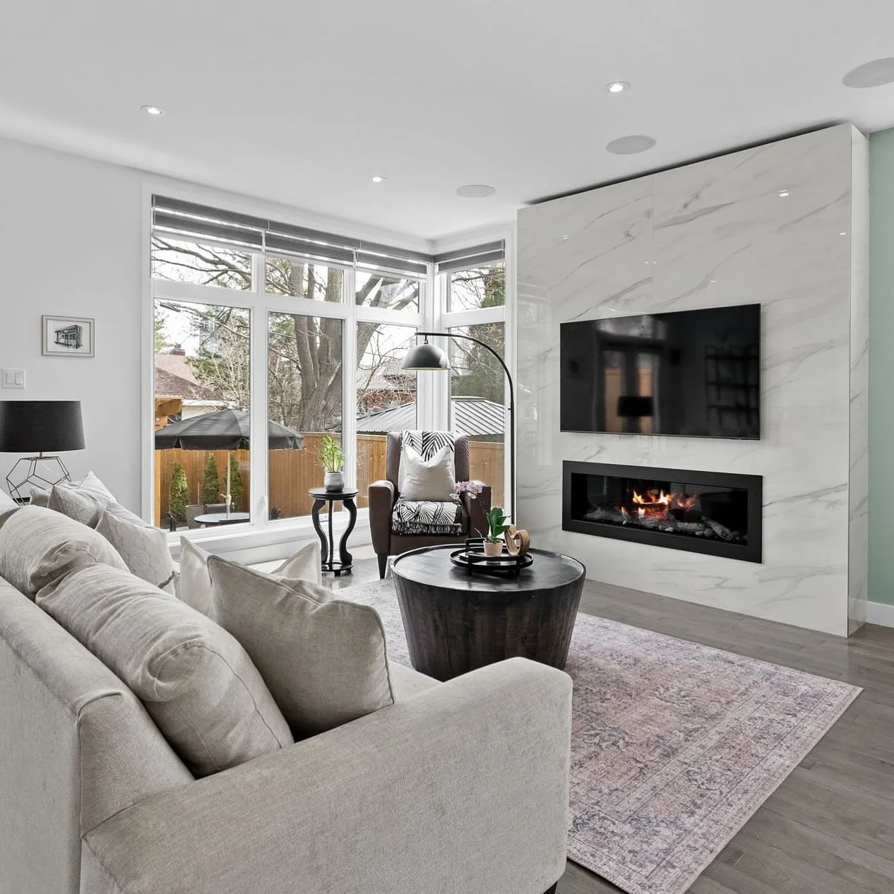 Sending you cozy vibes on this rainy Monday ☕️

Wishing you a great week 🫶🏼

#mondayvibes #summermarketishere #newweeknewgoals #sarahhunterhomes #homesforsale #ottawamarket