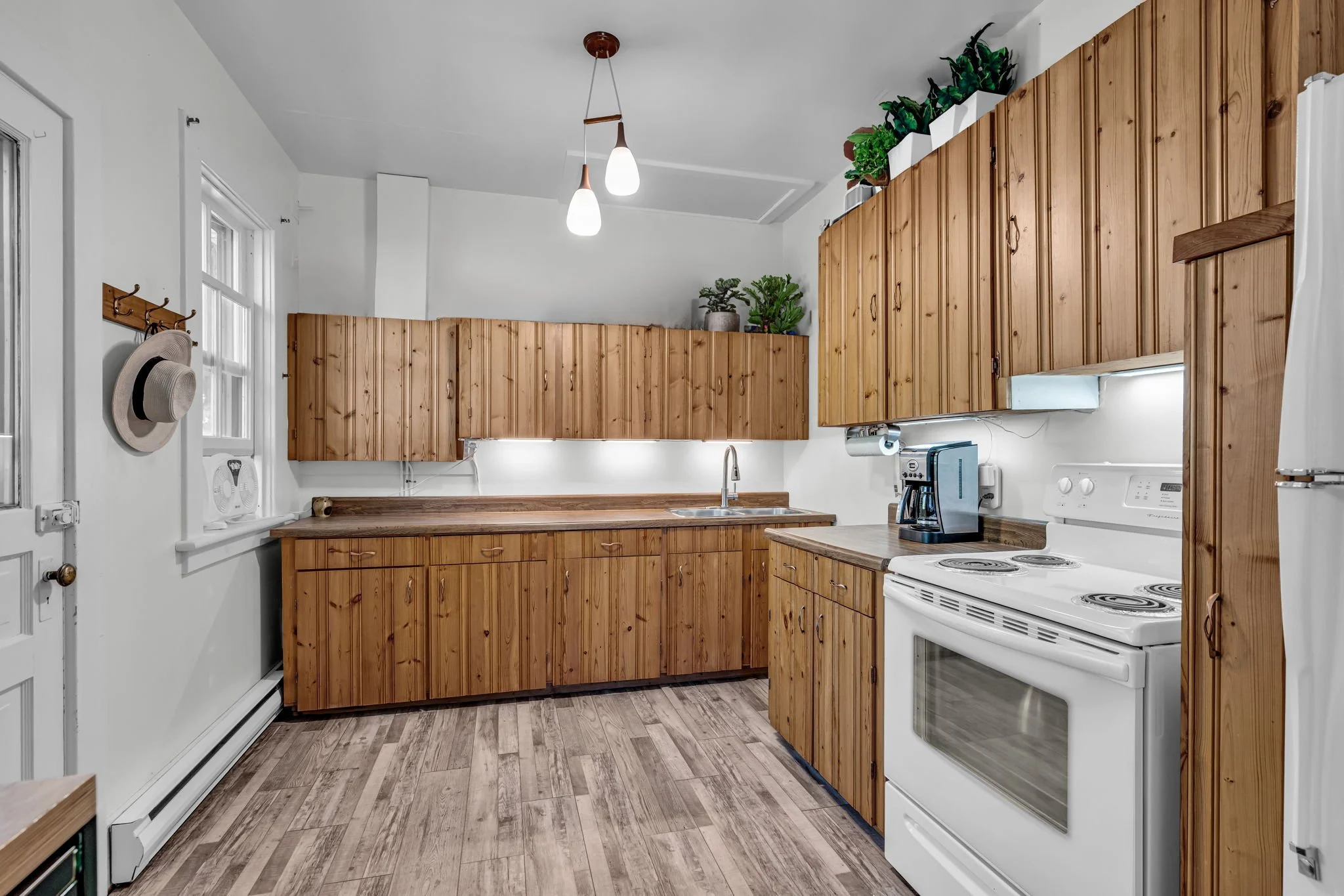 9-web-or-mls-5349-calabogie-rd.jpg