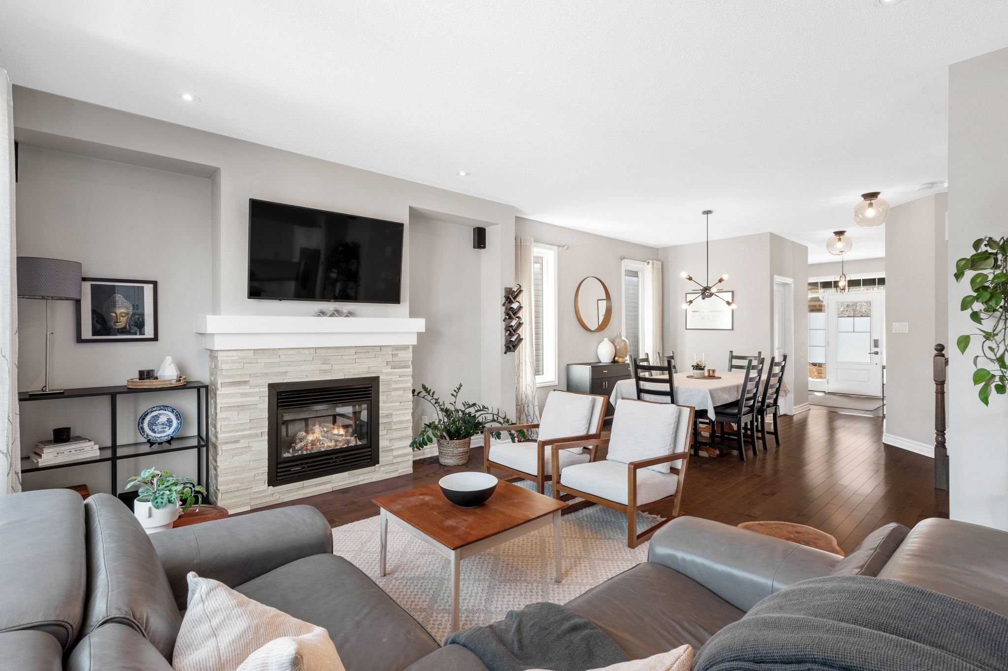 13-web-or-mls-6333-renaud-rd.jpg