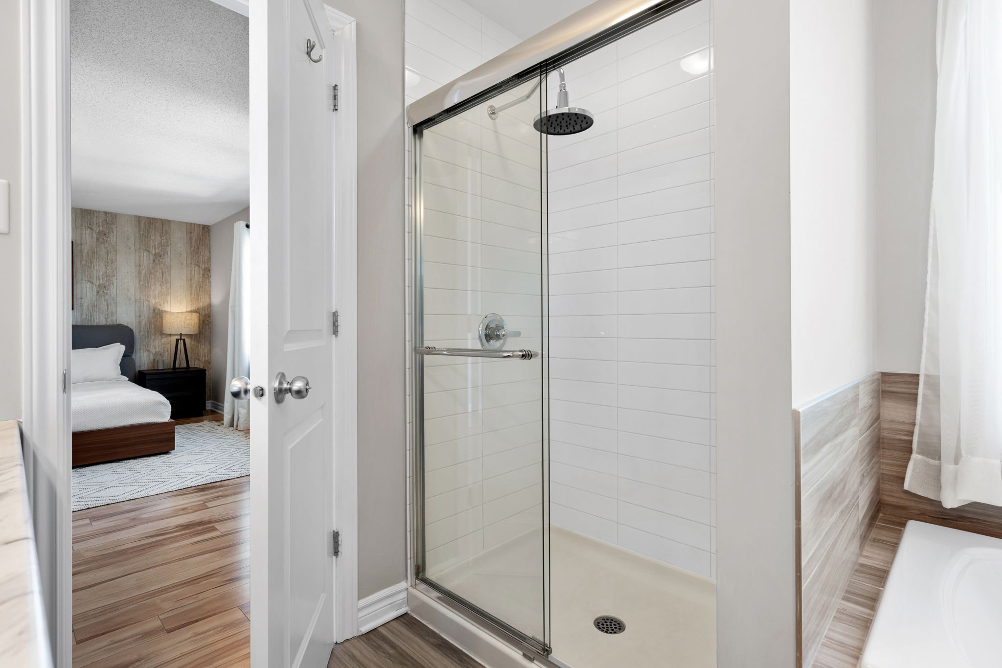 40-web-or-mls-6333-renaud-rd.jpg