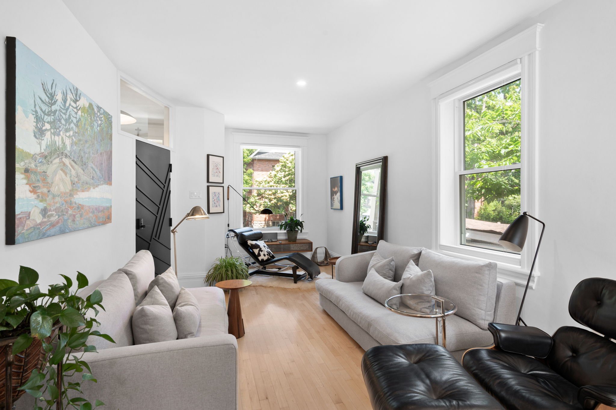 33-web-or-mls-244-flora-st.jpg