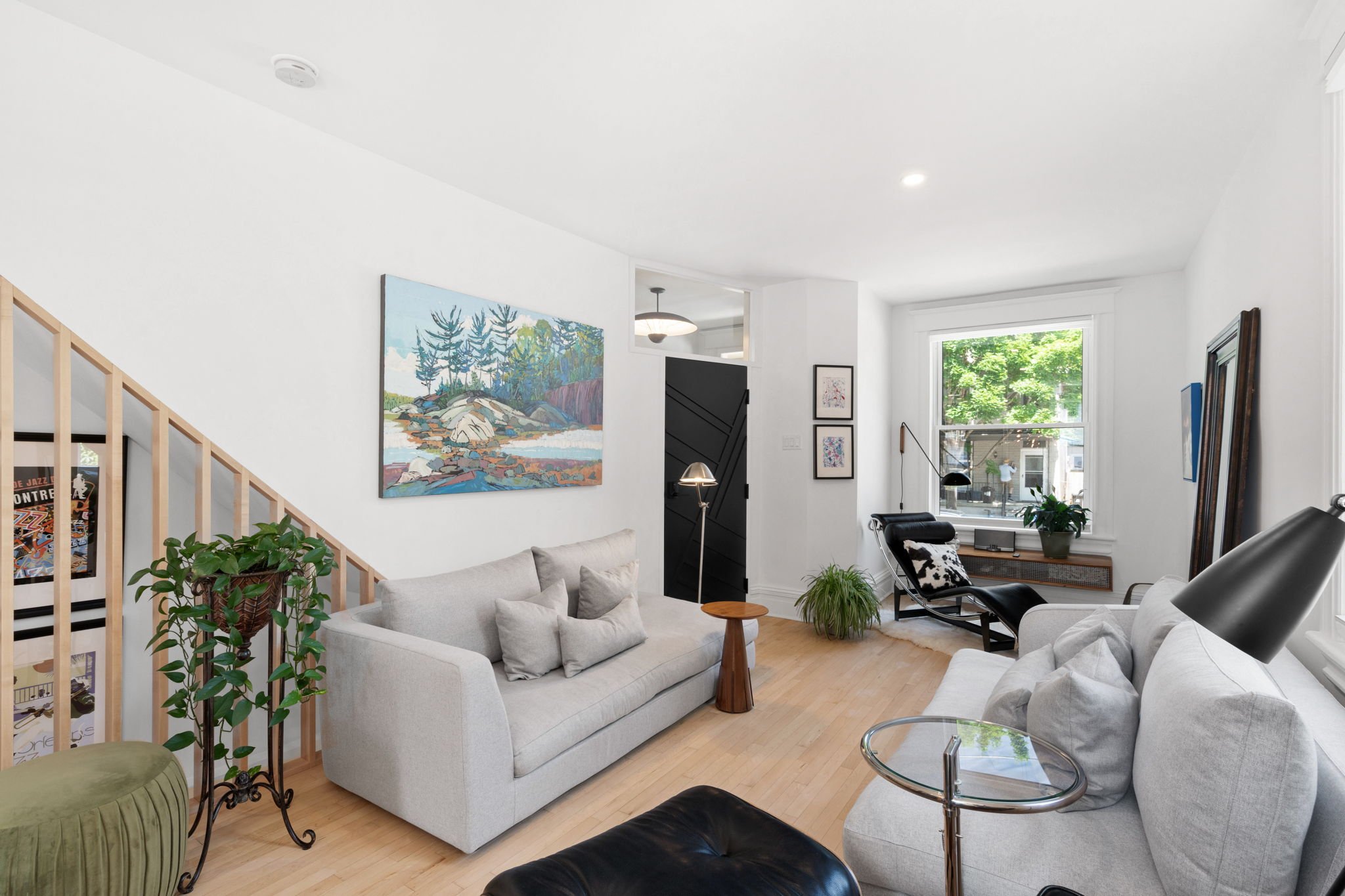 35-web-or-mls-244-flora-st.jpg