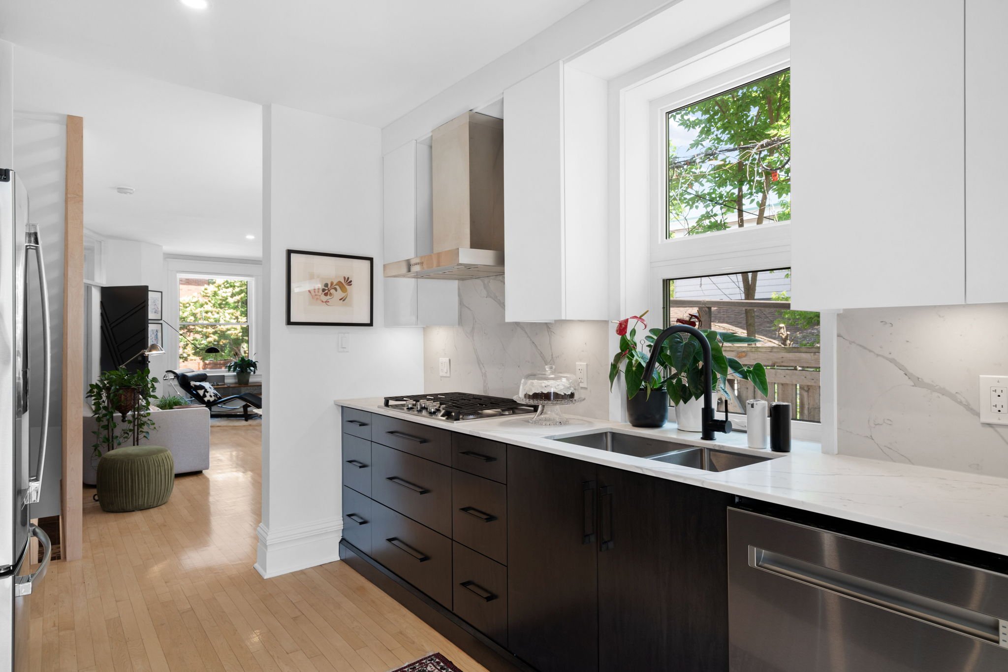 45-web-or-mls-244-flora-st.jpg