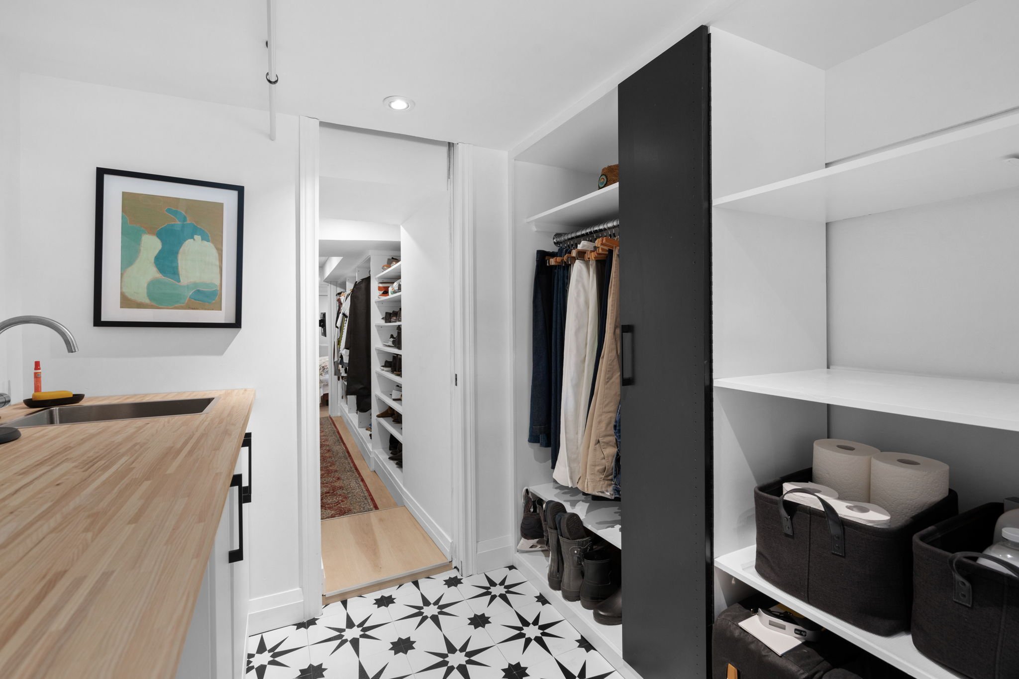 61-web-or-mls-244-flora-st.jpg