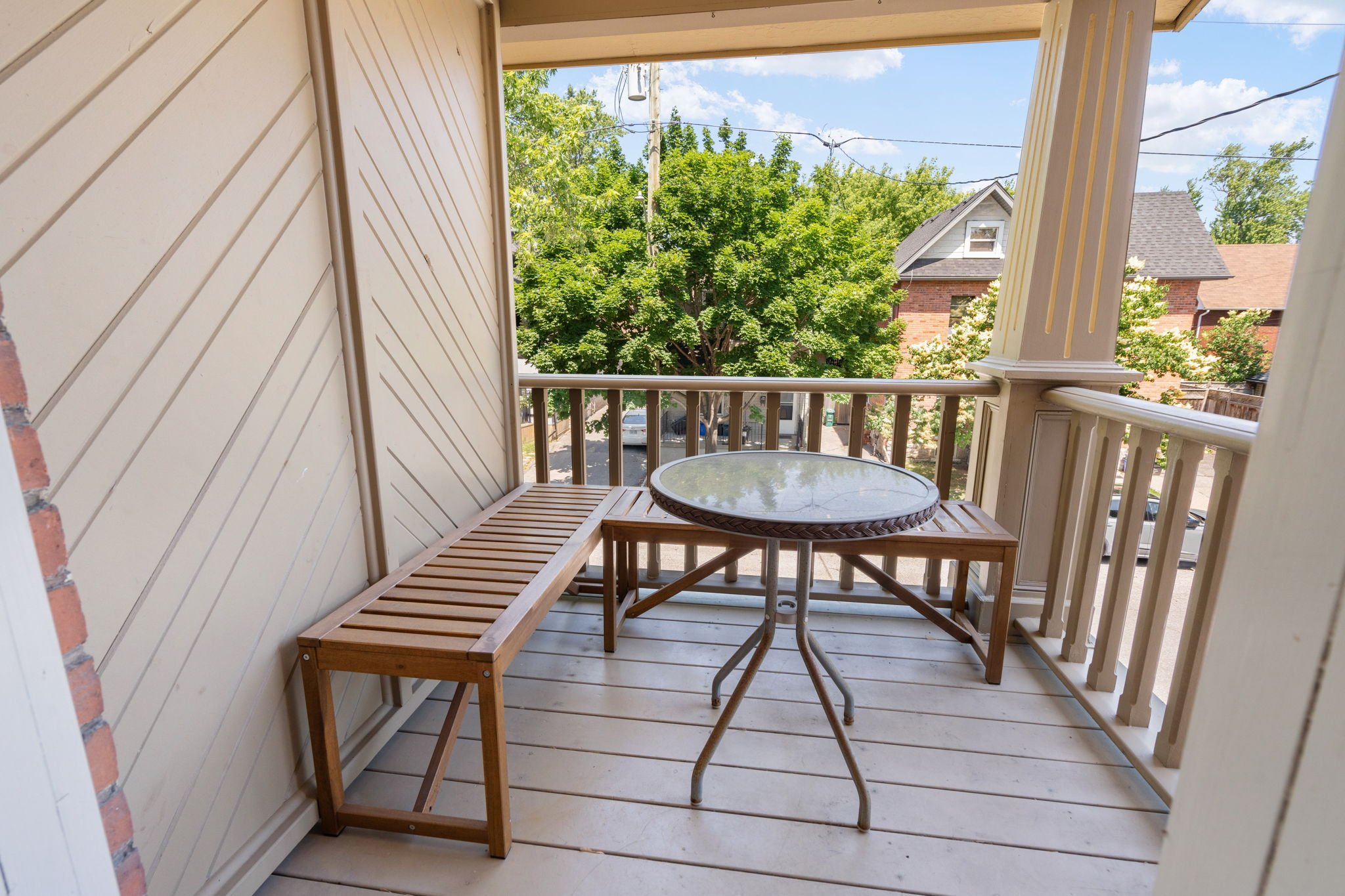 30-web-or-mls-244-flora-st.jpg