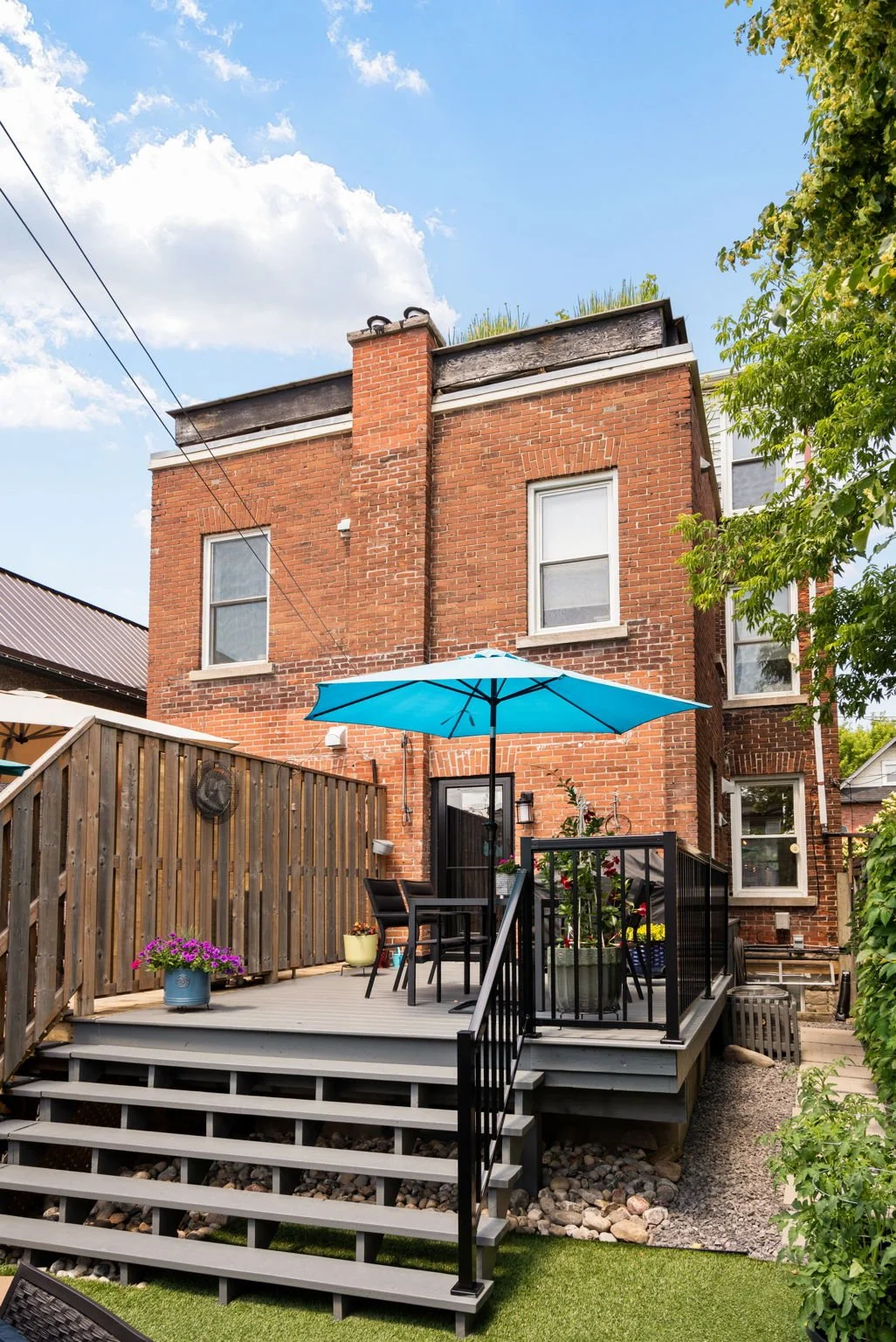 65-web-or-mls-244-flora-st.jpg