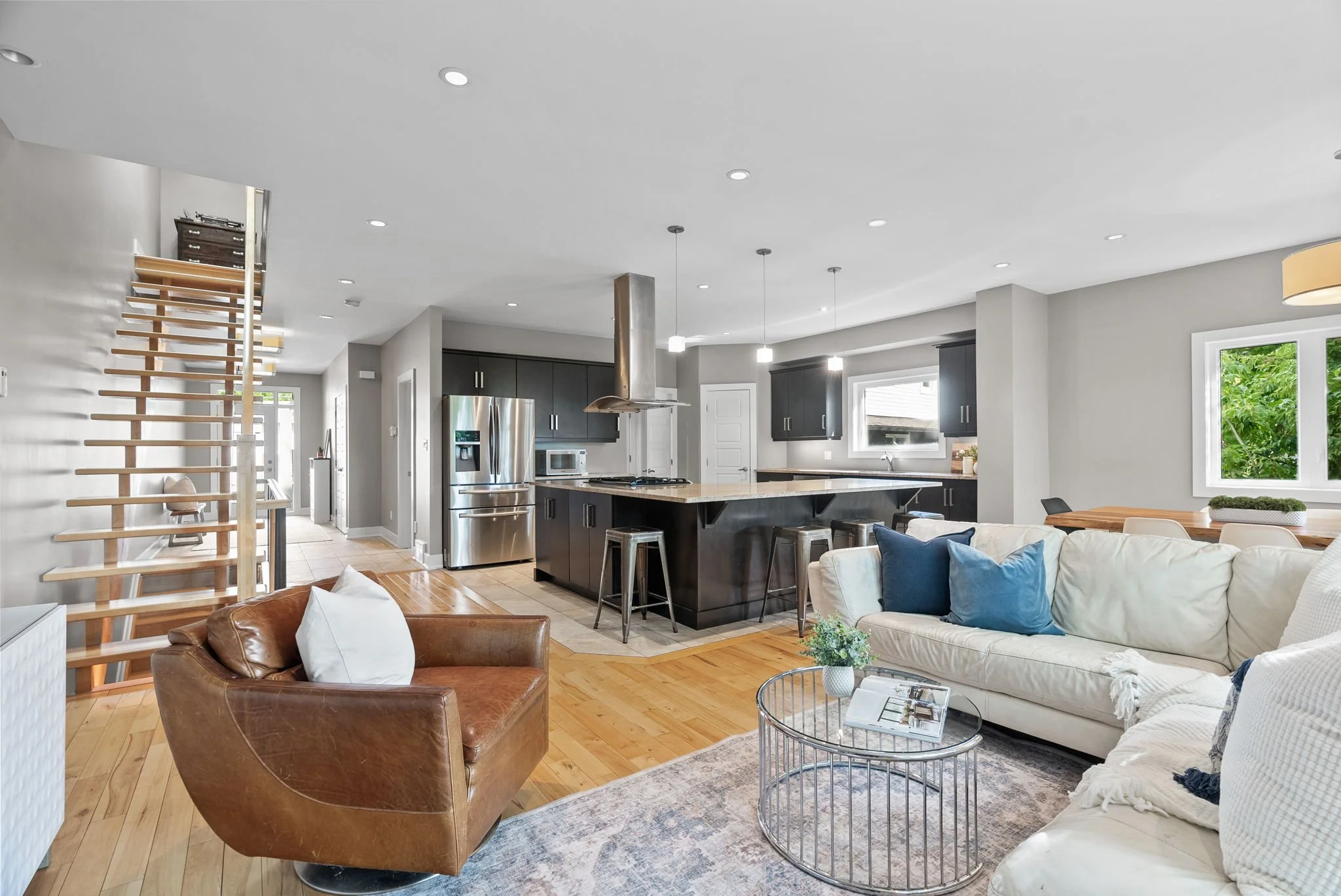 3-web-or-mls-1103-normandy-crescent.jpg