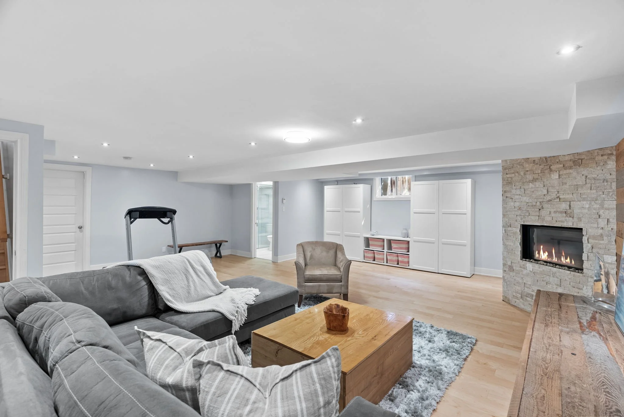 16-web-or-mls-1103-normandy-crescent.jpg
