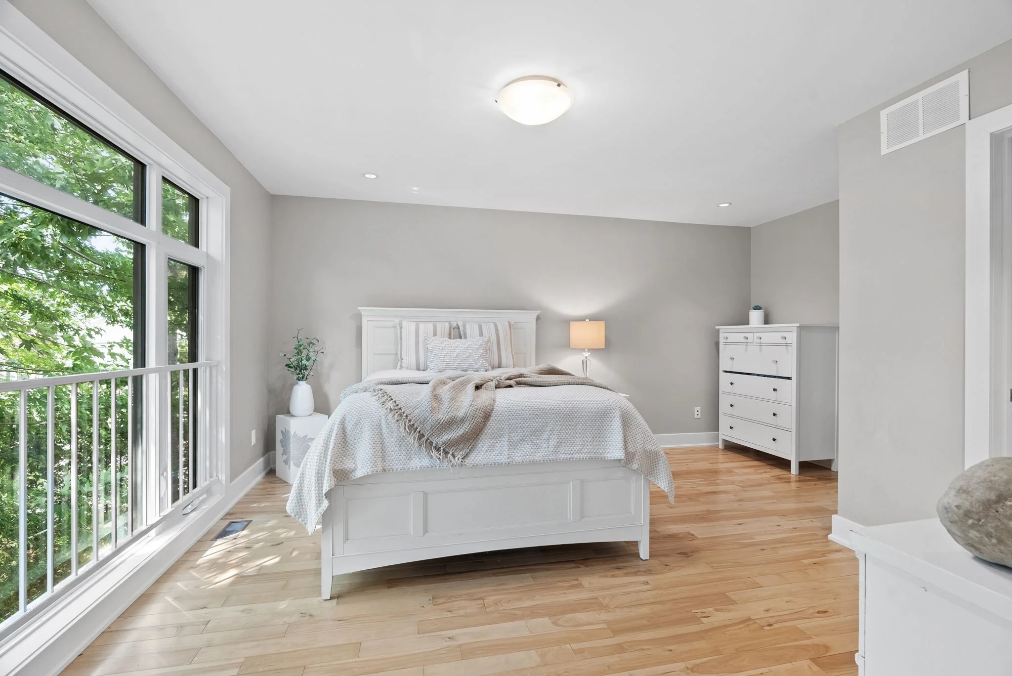 18-web-or-mls-1103-normandy-crescent.jpg