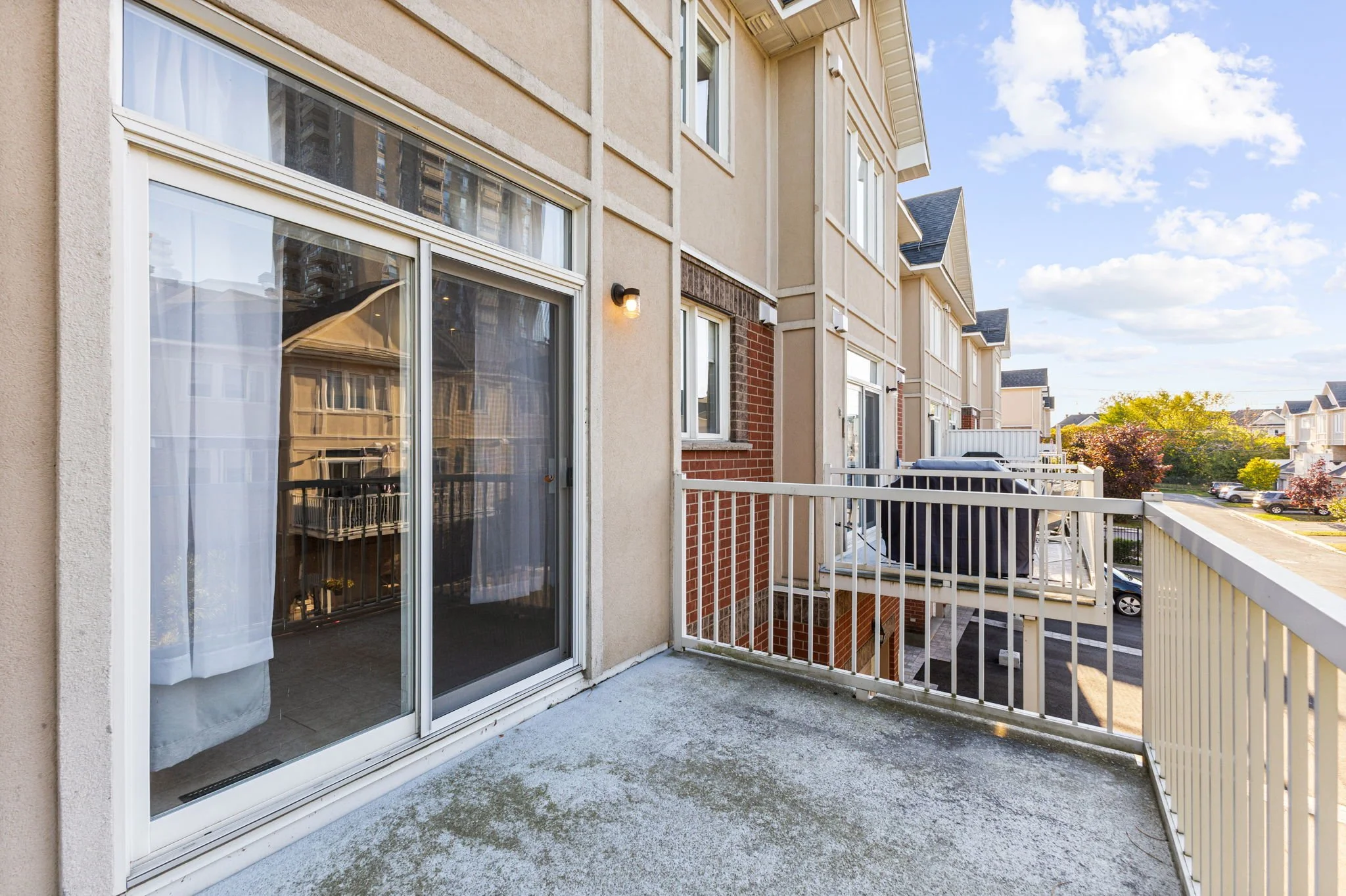 13-web-or-mls-71-metropole-private.jpg