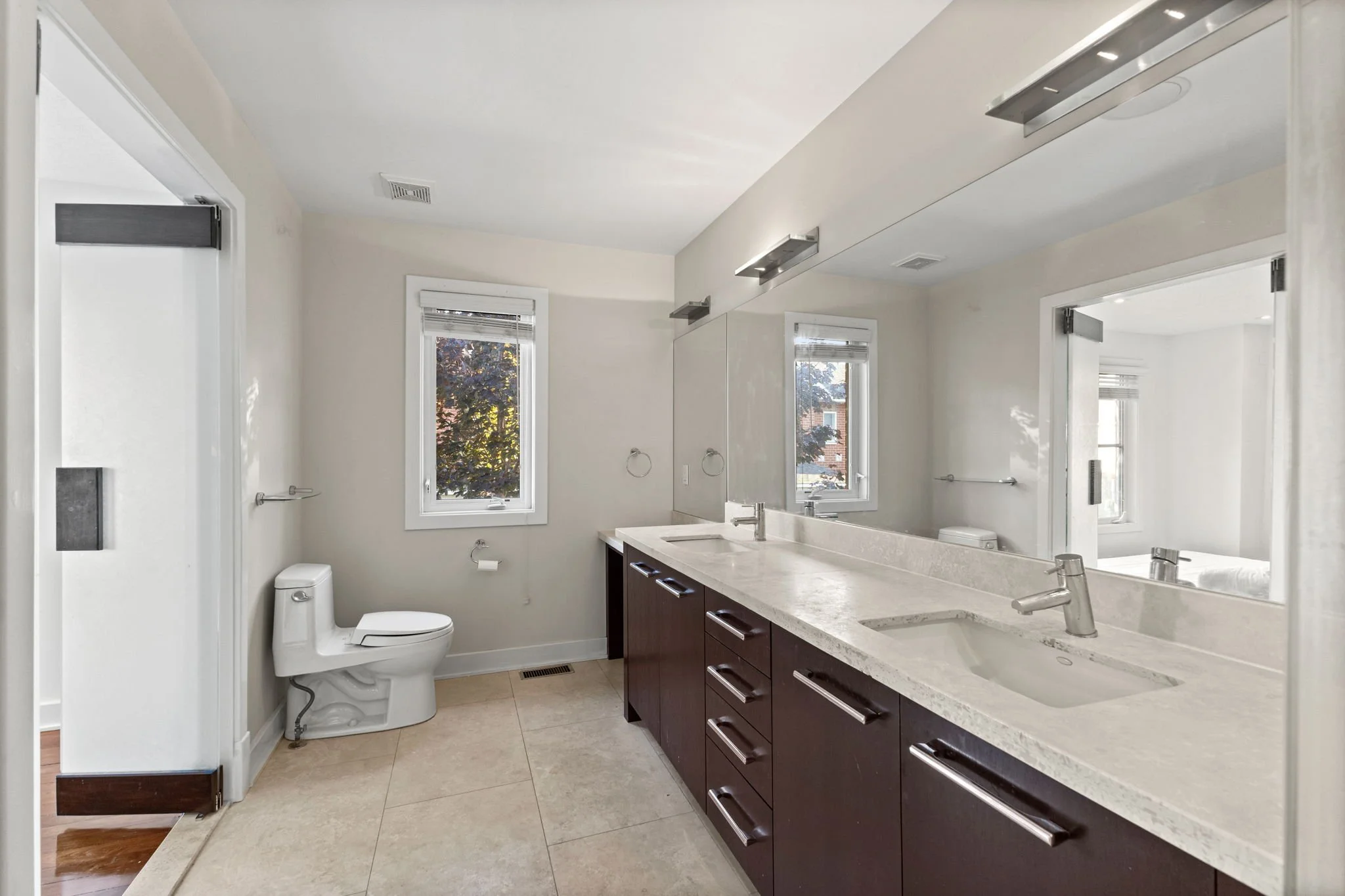 26-web-or-mls-71-metropole-private.jpg