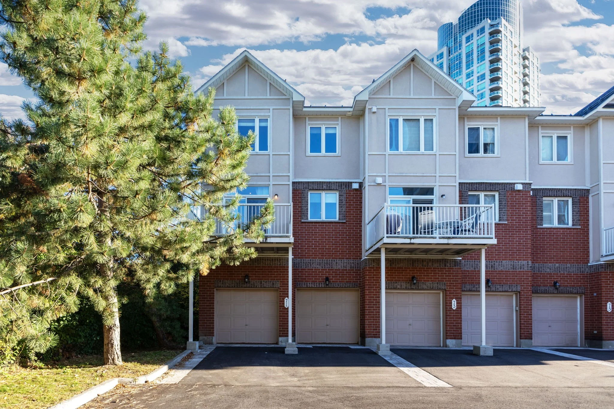 39-web-or-mls-71-metropole-private.jpg