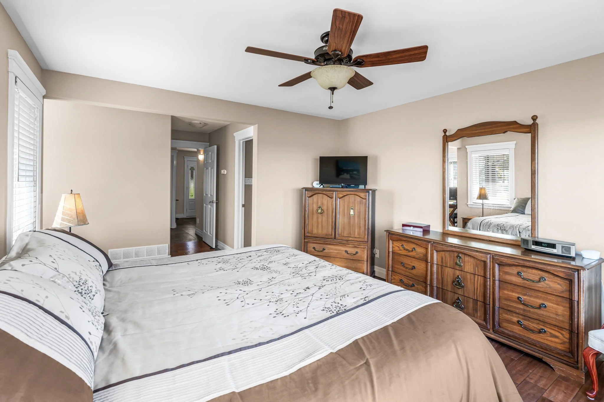 23-web-or-mls-1144-river-rd.jpg