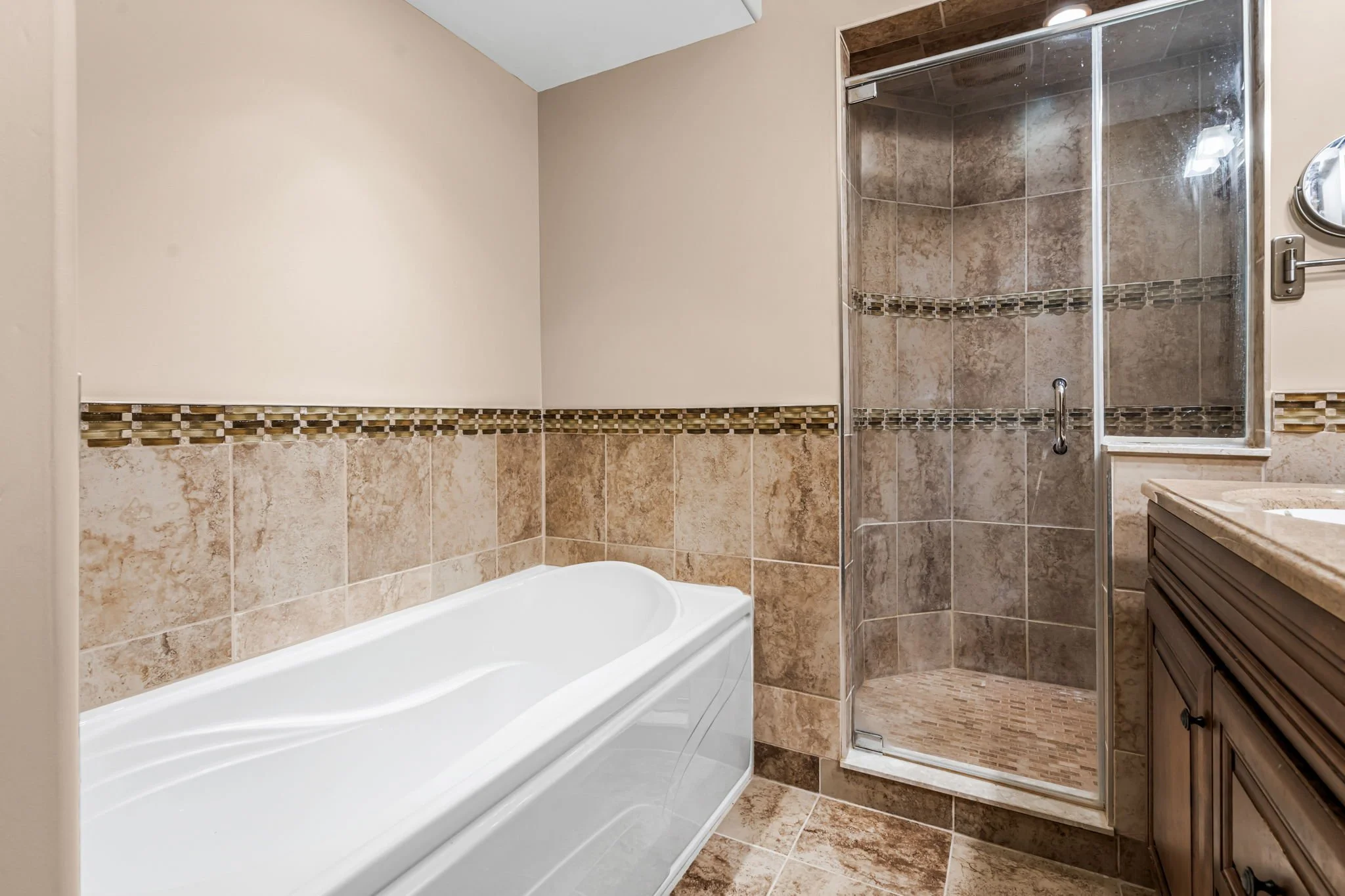 25-web-or-mls-1144-river-rd.jpg