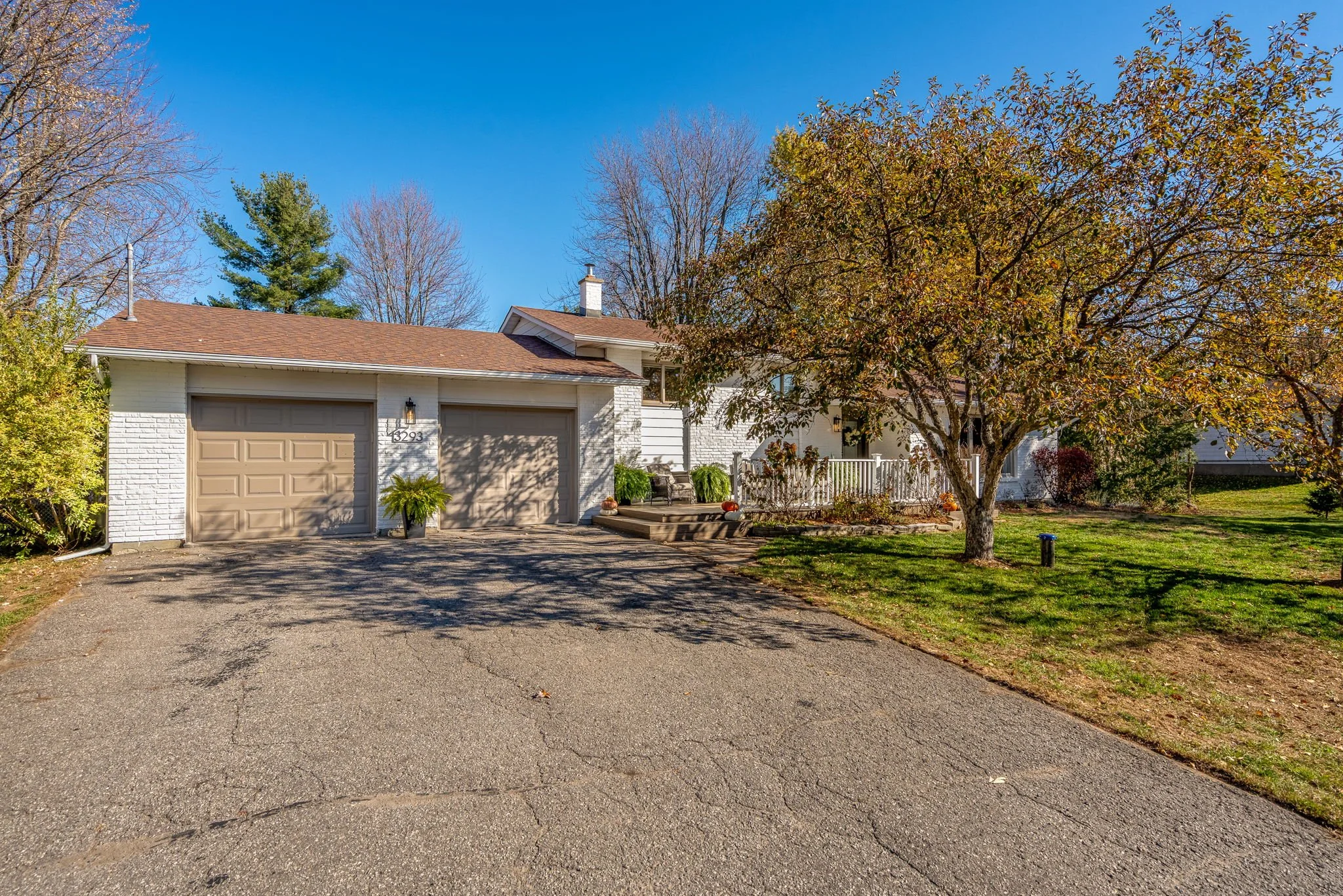 1-web-or-mls-3293-warner-way.jpg
