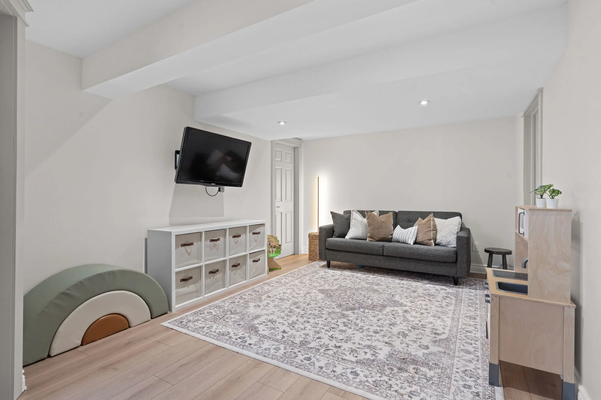 31-web-or-mls-3293-warner-way.jpg
