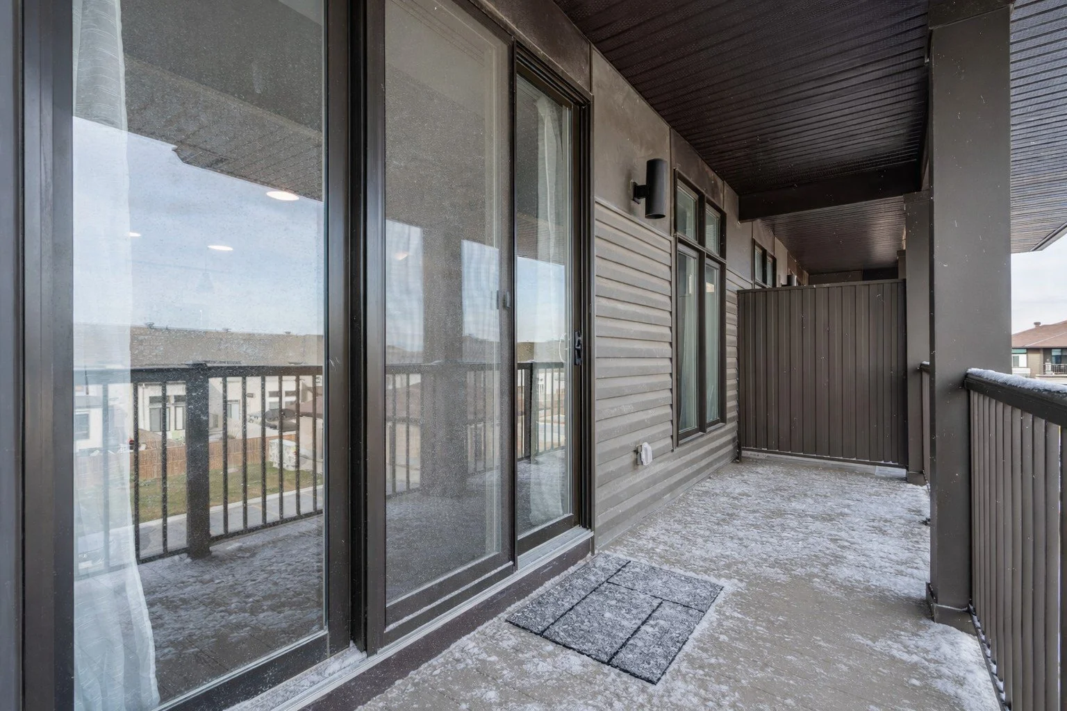 40 Jaguar - balcony Photo .jpeg