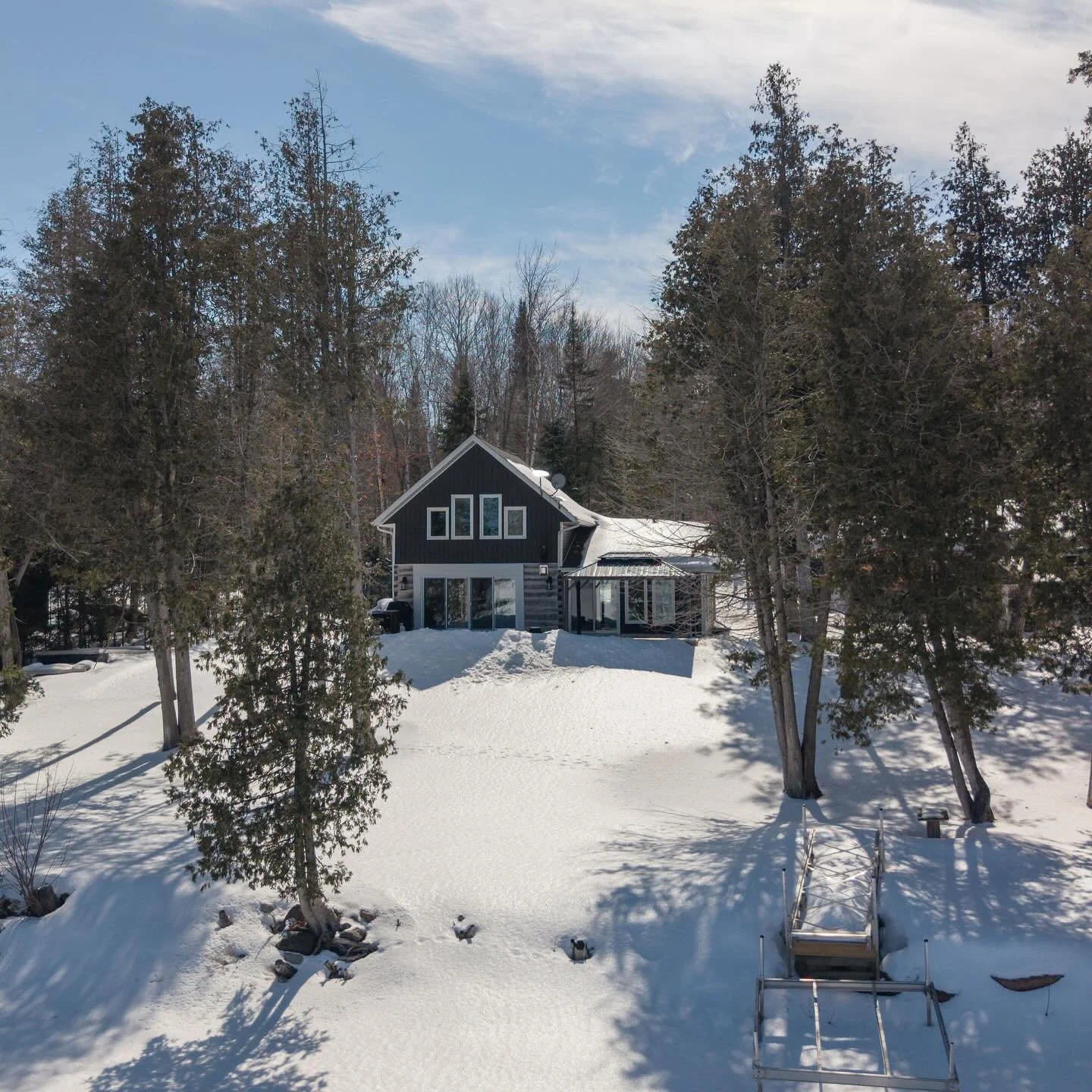 Set on a private, treed lot with 154 feet of Ottawa River frontage, this is a rare opportunity to own a truly special waterfront property ✨

Tucked away from the road and surrounded by nature, the setting offers uninterrupted river views that carry t