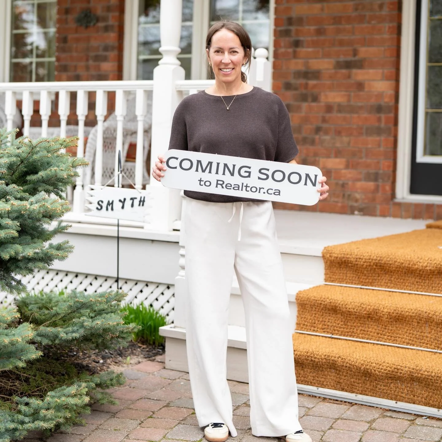 Mature trees, a classic front porch, brick and stucco construction, and landscaping maintained with exceptional curb appeal 🌳

This is Carleton Heights at its best: an established, family neighbourhood where quality of build and long-term care show 