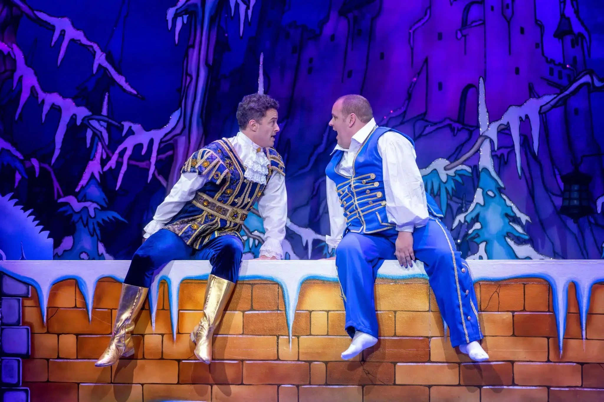 Cinderella-Pantomime-Hull-New-Theatre-2023-Lee-Mead-and-Neil-Hurst-in-Cinderella-at-Hull-New-Theatre.-Photo-Ant-Robling-scaled.jpeg