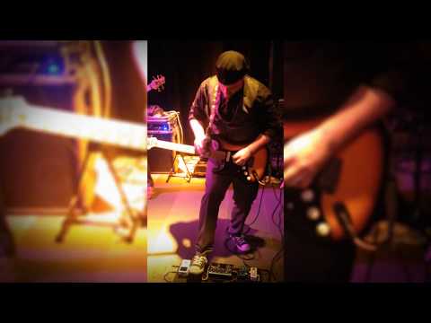 The Nutty Boys - Crazy Beer Bottle Slide Guitar Solo