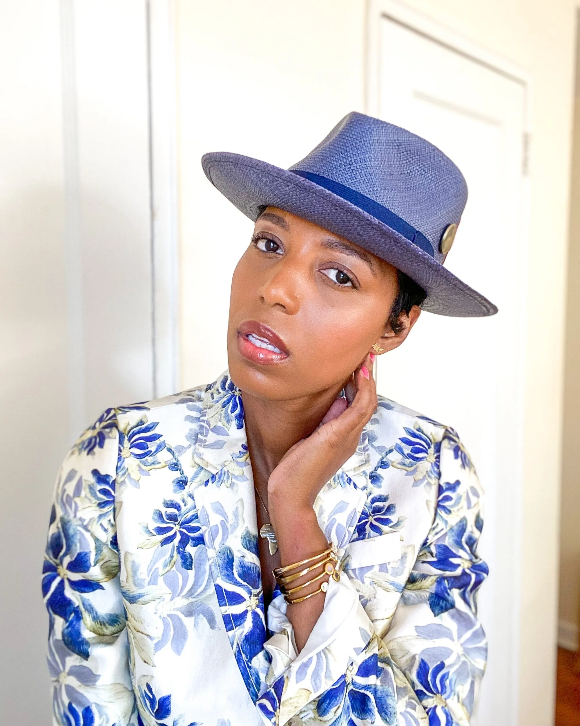 10 Tips &amp; Tricks On How To Thrift Like A Pro 