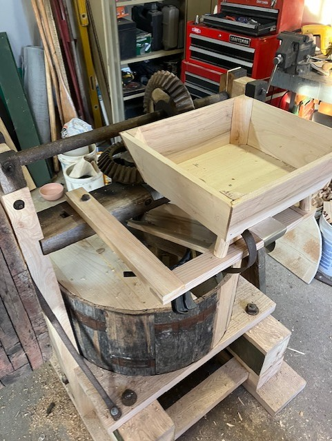 Grain box and frame with grain chute