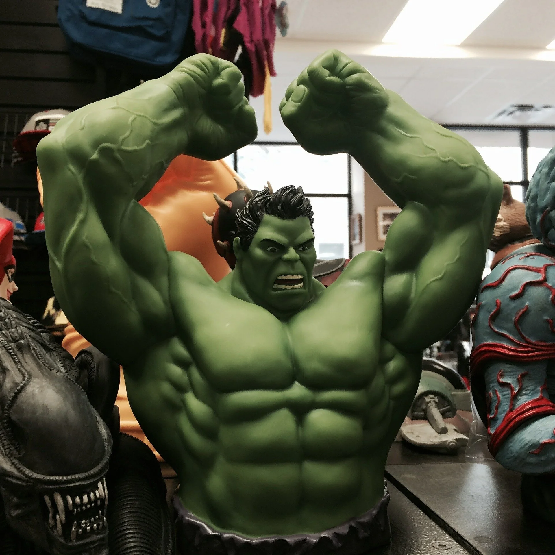 incredible-hulk-613335_1920.jpg