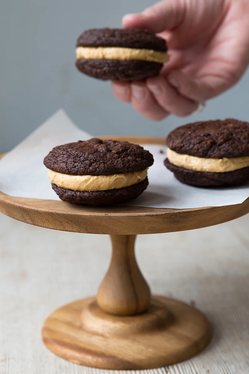 erinscottphotography_holidaycookiesbook-8206-sized.jpg