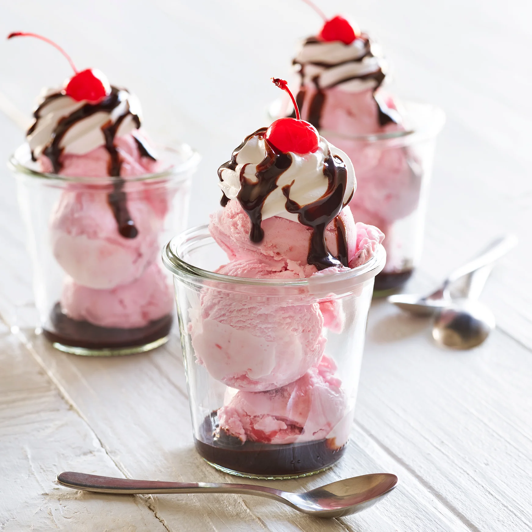 Sundae-Medium-Single_ice-cream-COMP-3.jpg
