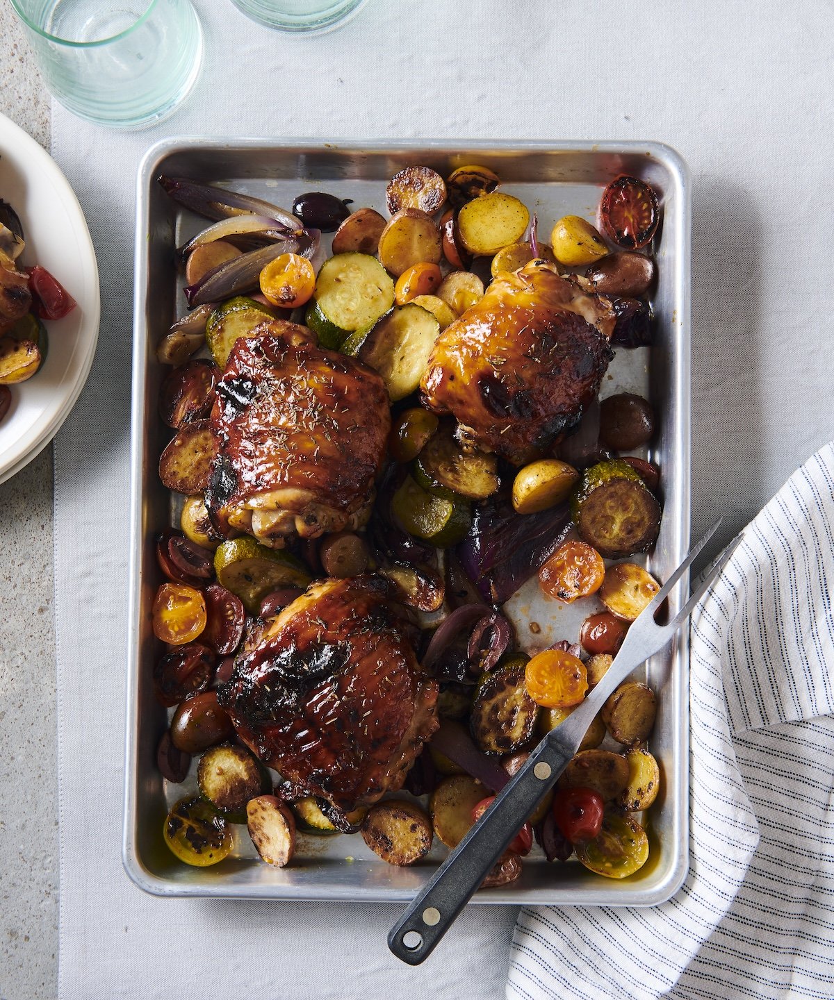 clst_30minpaleocookbook_chickensheetpan 2.JPG