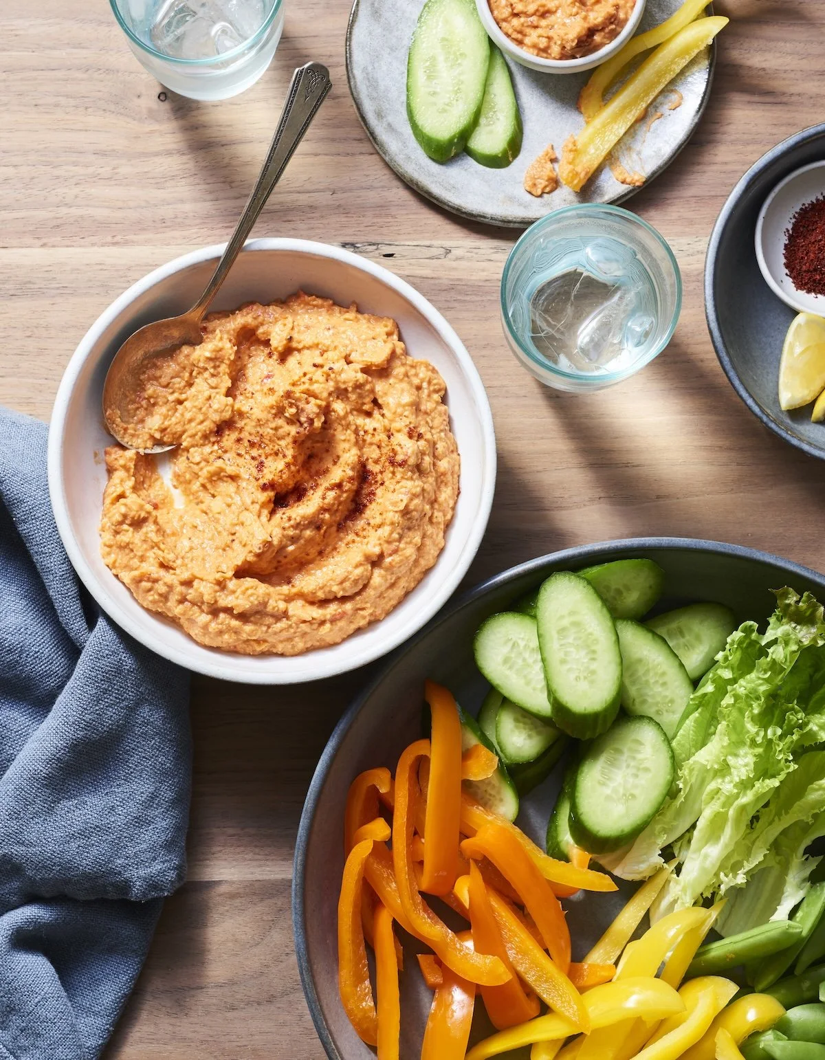 PlantBasedHeartHealthy_SpicyRedPepperHummus 4.jpg