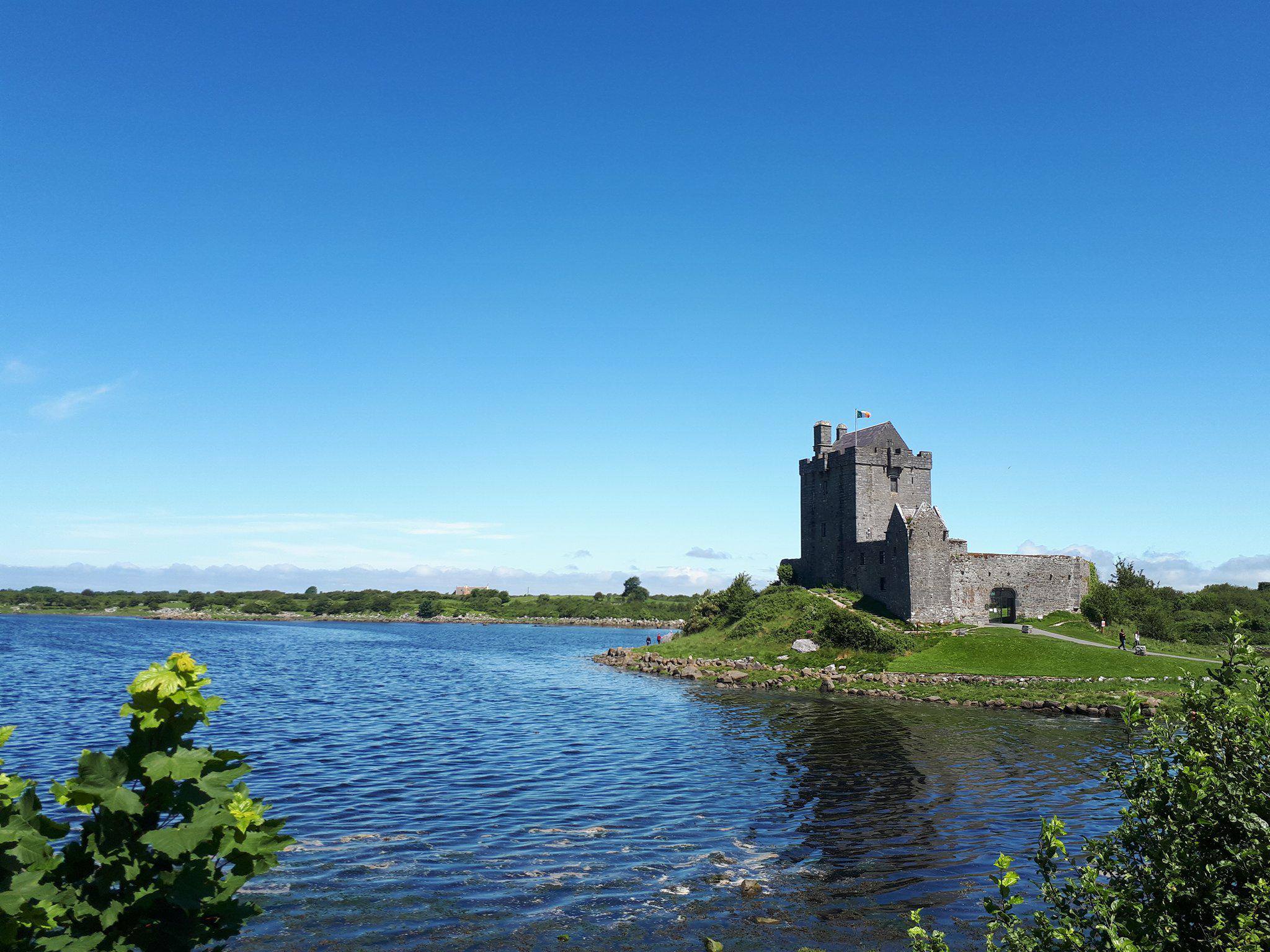 Dunquaire Castle