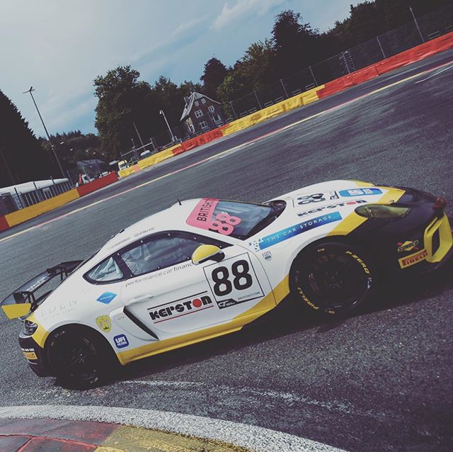 Spa GT4 Cayman 👀 Lil bit of balance to find for tomorrow&rsquo;s 2 hour Brit GT race but we&rsquo;re having fun 🤙🏼 #Cayman #Porsche #racing &mdash;&mdash;&mdash;&mdash;&mdash;&mdash;&mdash;&mdash;&mdash;&mdash;&mdash;&mdash;&mdash;&mdash;&mdash;&m