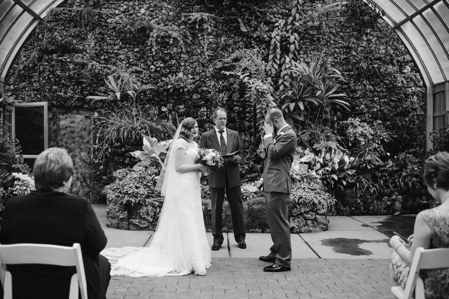 detroit-michigan-belle-isle-wedding-photographer (56).jpg