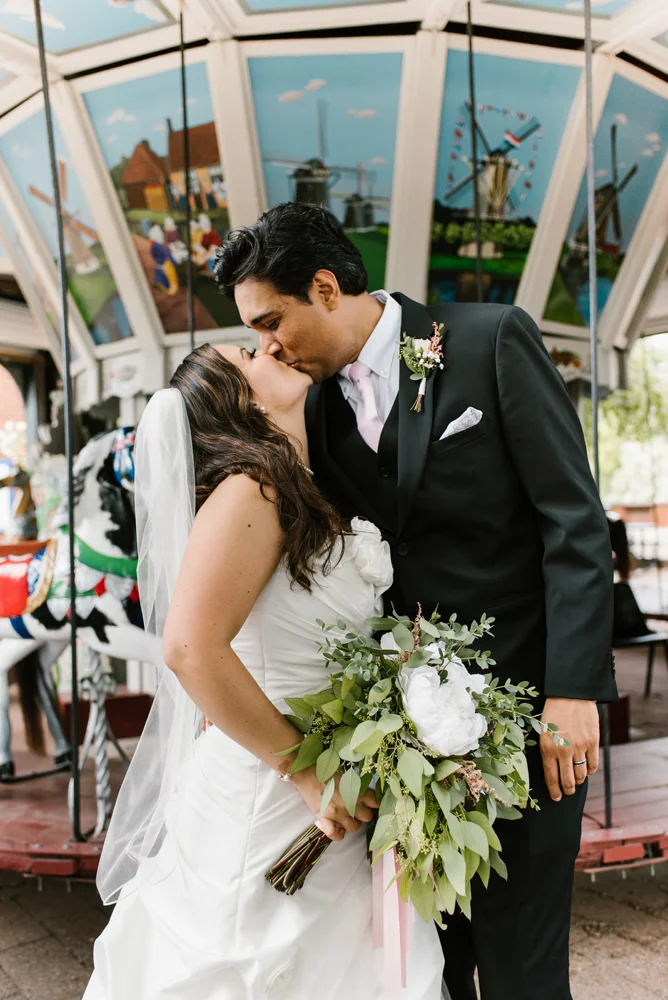 holland-michigan-wedding-photographer (61).jpg