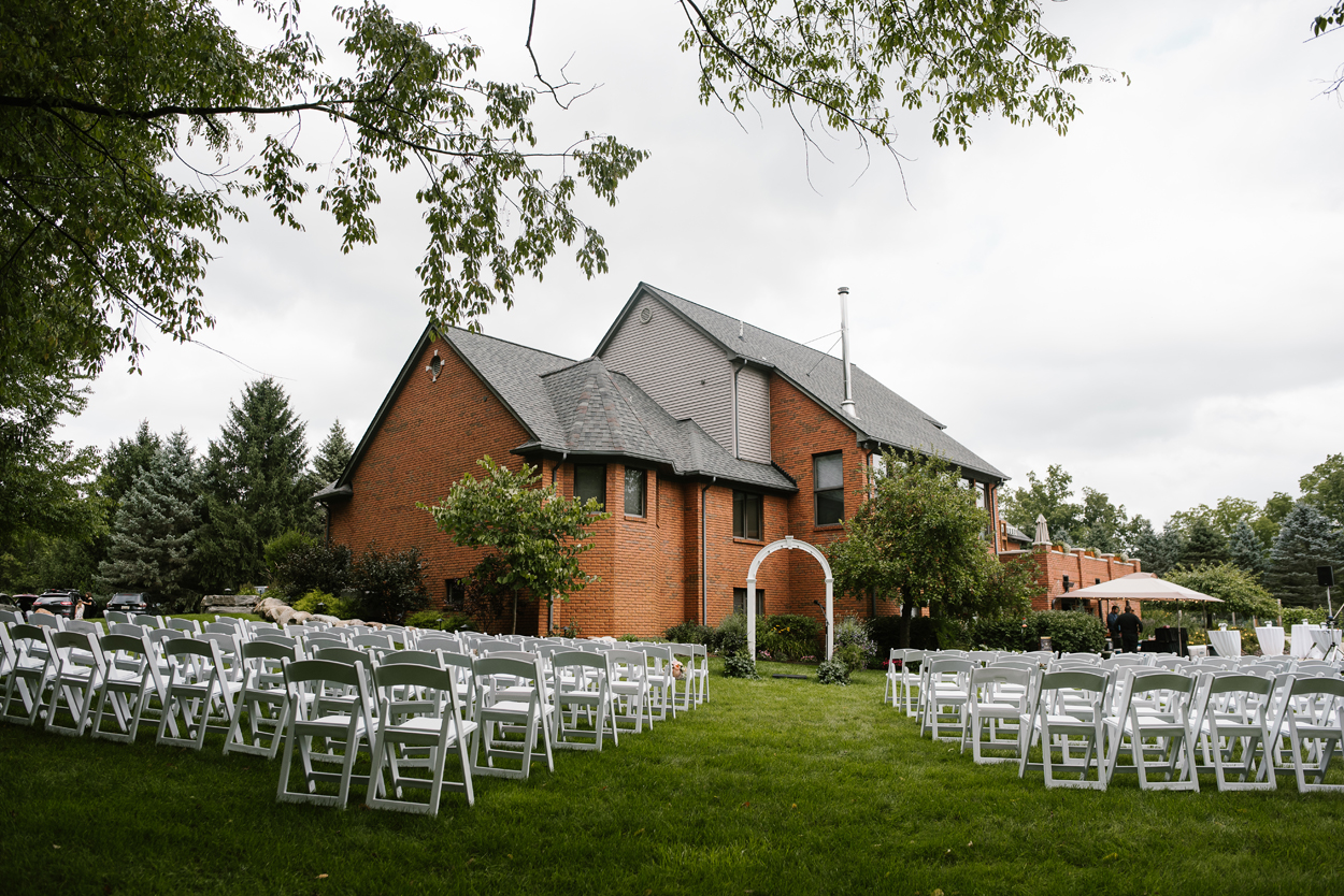 Detroit-Michigan-Backyard-Wedding-Sydney-Marie (1).jpg