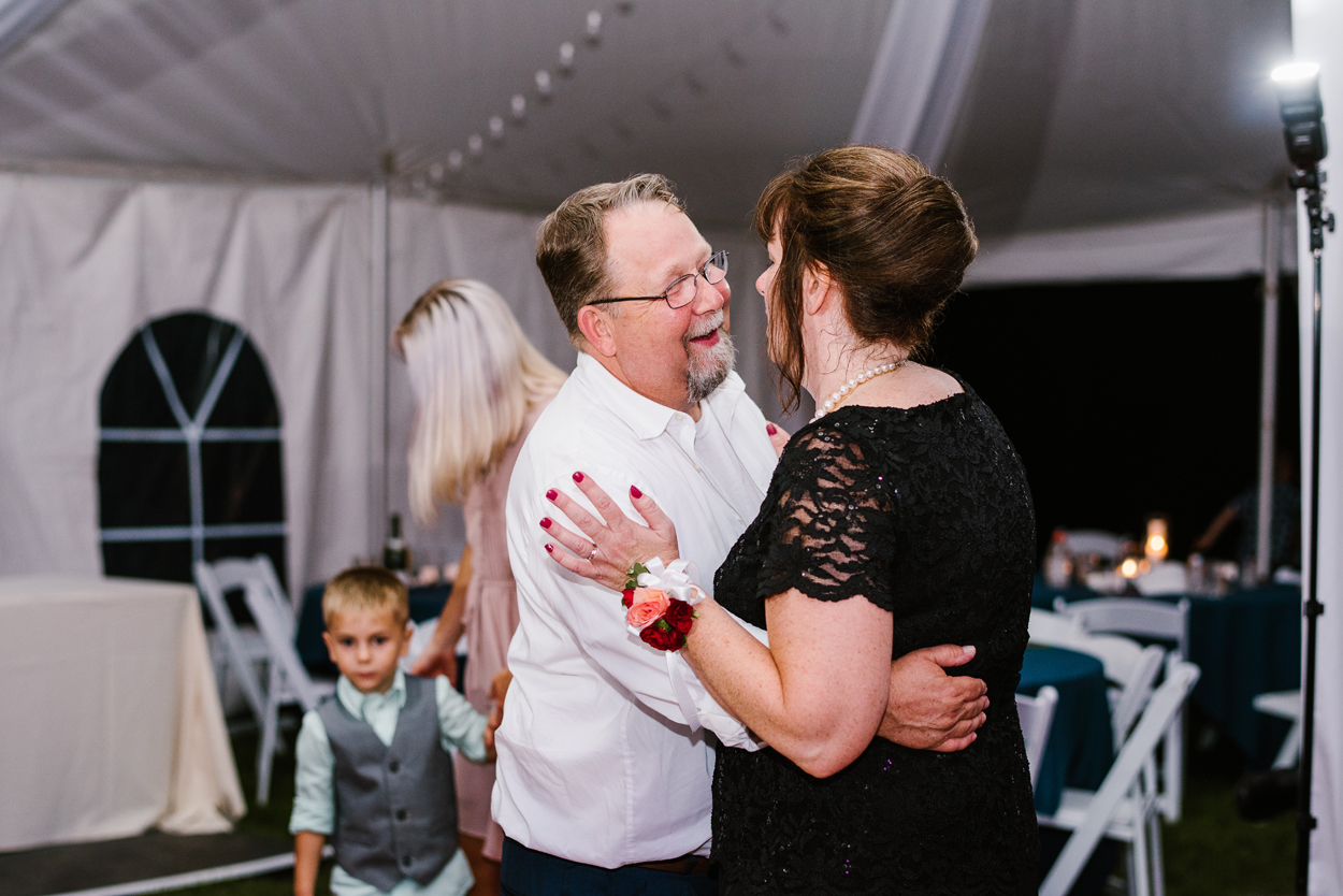 Detroit-Michigan-Backyard-Wedding-Sydney-Marie (137).jpg