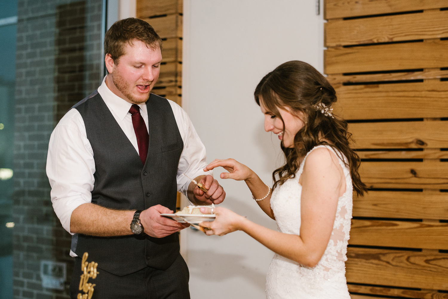 grand-rapids-downtown-market-wedding-photographer (153).jpg