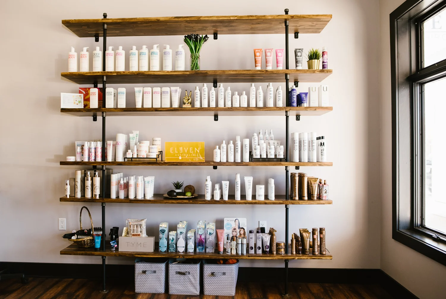 Holland, Michigan Black Tulip Salon & Spa