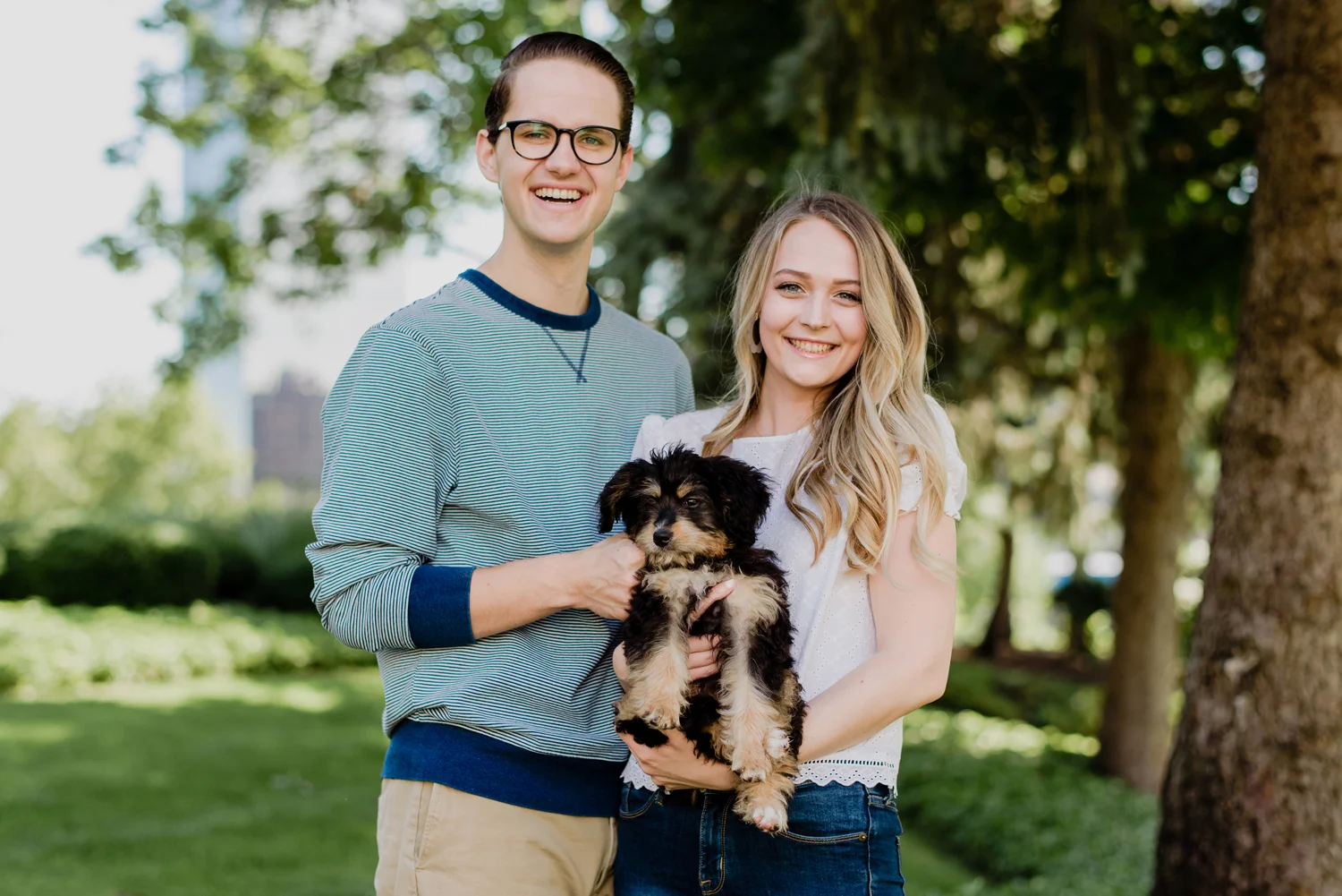 grand-rapids-michigan-engagement-with-dog (8).jpg