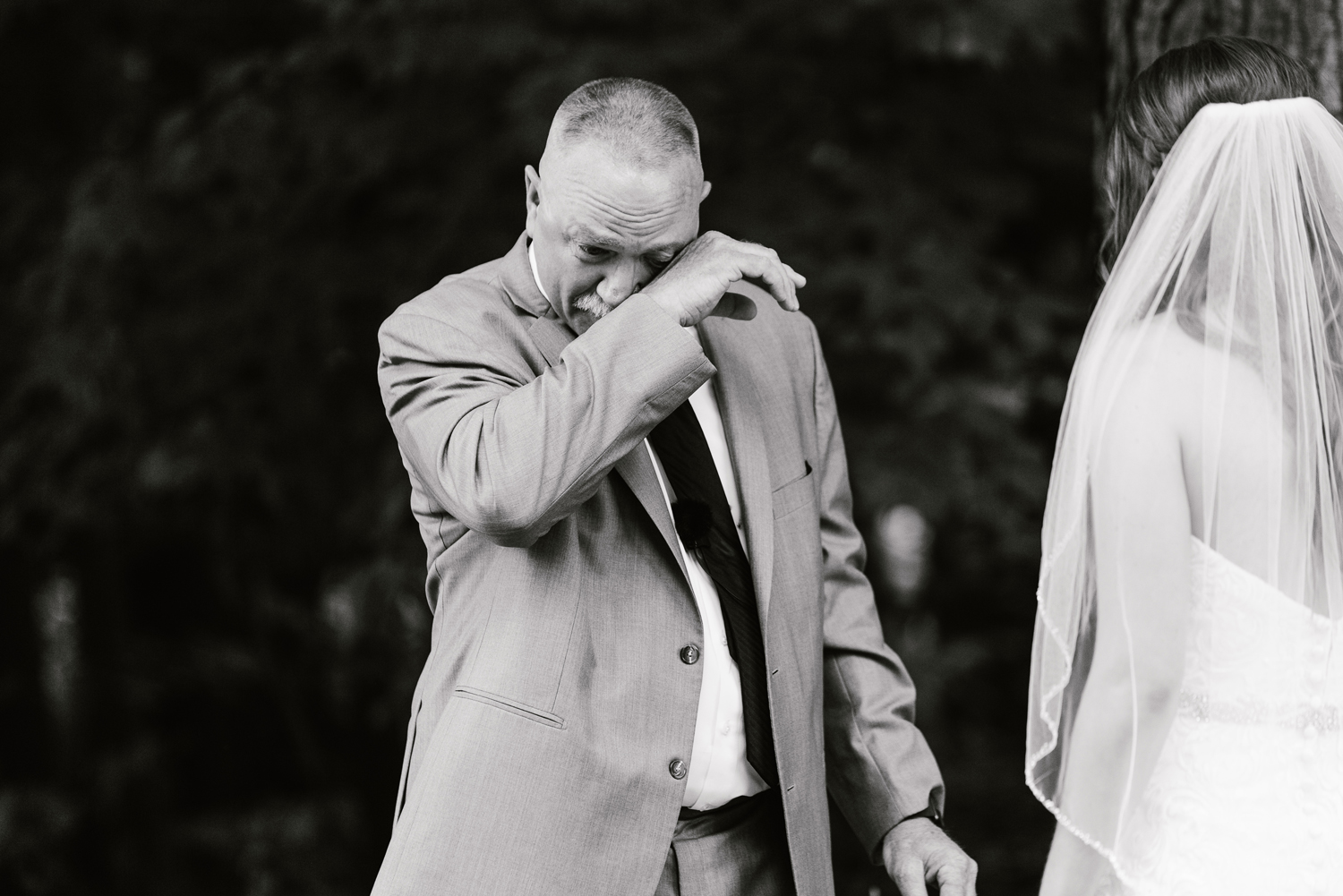ravines-golf-club-wedding (96).jpg