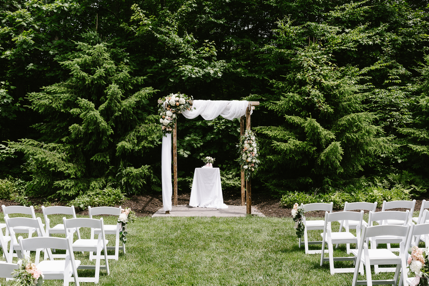 ravines-golf-club-wedding (98).jpg